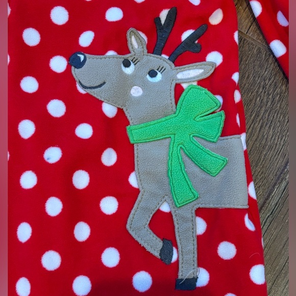 Carter’s One-Piece Fleece Footed Pajamas, size 4 - Picture 2 of 6